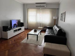 Luminosa vivienda en la mejor zona de Olivos! - Olivos - 0