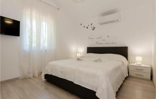 2 Bedroom Cozy Home In Vlasici - Krsan - Kršan - 1
