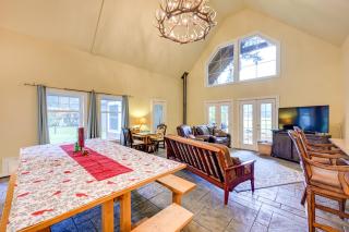 Hike, Fish and Swim Packwood Home on Golf Course! - Packwood - 9