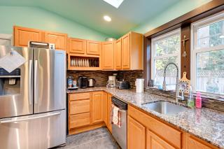 Hike, Fish and Swim Packwood Home on Golf Course! - Packwood - 3