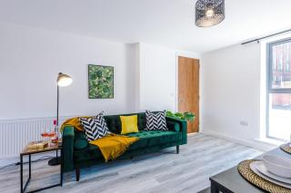 Rest&Recharge at Waterway House (4 Bedrooms, 7 Beds, 2 Bathrooms, Free parking) - 5