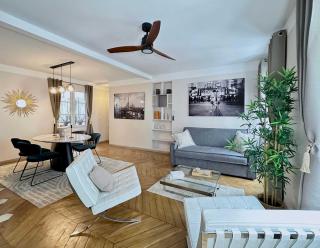 Champs Elysees - Prestige apartment with lift for 6 - Paris - 5