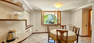 Appartamento con ingresso autonomo, giardino privato e portico - Introbio - 8