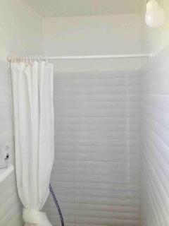 Pied-à-terre avec grand jardin, au Calme, 10min des plages, Parking gratuit - Sainte-Anne - 7