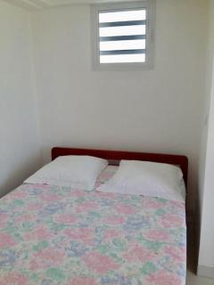 Pied-à-terre avec grand jardin, au Calme, 10min des plages, Parking gratuit - Sainte-Anne - 5