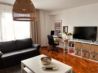 Piso en el Centro hasta 8 pax con Garaje, Gimnasio, Ludoteca y Salas de Reuniones - Oviedo - 8