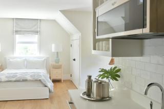 Lagoon 5 Bedroom Moreland Village Home 5600 - 2