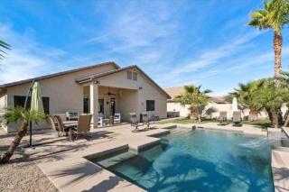 Sunny Escape Cozy Chandler Home - Chandler - 0