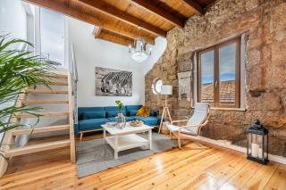 Charming 2BR w Terrace & Garden - Porto - 0