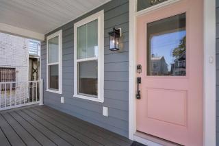 Duplex with Balcony and Spacious Dog-Friendly Oasis! - Richmond - 9