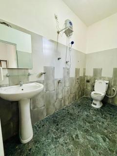 Sanithu Homestay and villa Galle - Galle - 3