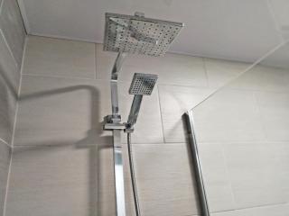 Modern Cosy House free parking - fibre wifi - Risley - 6