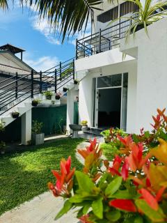 Villa Nadeeshani - Hikkaduwa - 3