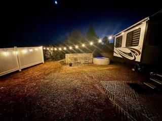 Puffy Panda RV-Hot Tub-Sleeps 2 - Ahwahnee - 6