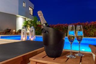 Luxury villa Adris with heated pool, Gym, sauna - Split - 8