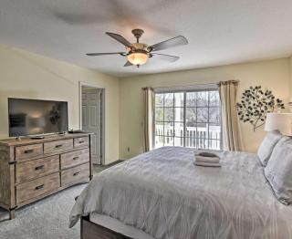Brook Knoll · NEW! Beautiful Mtn Retreat w/Pool Near Asheville! - Weaverville - 0