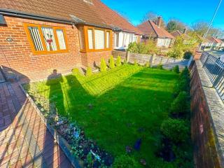 2 Bed Bungalow in Bolton - Bolton - 6