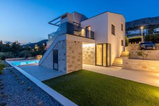 Luxury Villa RoMa 1 ,with heated saltwater pool, parking, high speed Internet, BBQ, - Bajnice - 5
