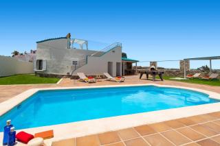 Villa Lobos by Villa Plus - La Oliva - 2