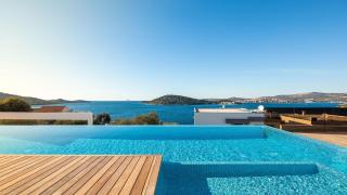 Villa Ramarin III with infinity heated pool, jacuzzi and sauna by the sea in Rogoznica - Rogoznica - 4