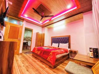 KST villa Near Mall Road Manali - 2