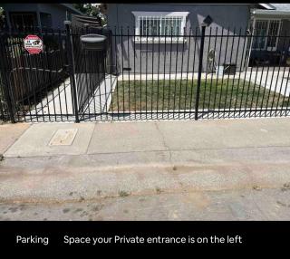 Charming Casita all too yourself near Midtown, Train and Freeway - 1