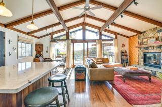 Cozy Mtn-View Chalet Less Than 2 Mi to Windham Slopes - Windham - 2