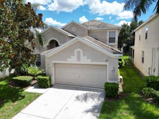 5 star location south facing pool Windsor Hills - 9