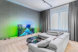Chalupku - Luxurious apartment 70m2 in direct centrum with parking included, Air-conditioned, balcony, quiet sleep, best in town - Banská Bystrica - 5