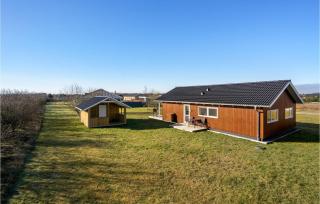 3 Bedroom Lovely Home In Tarm - Tarm - 2