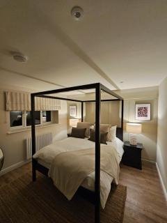 Newditch Farm - BRS Airport - Bristol - 0