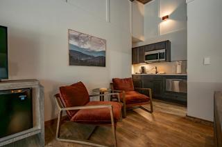 Cove Creek Lodge 215 Standard Double Queen Room - 8