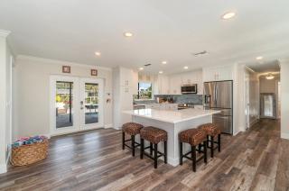 Sailboat access - Under 15 min from Fort Myers Beach - Fire Pit and Heated Pool - Villa Canalview Cove - 3