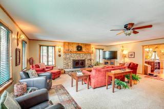 Lake Tomahawk Summer Oasis with Deck! - Minocqua - 1