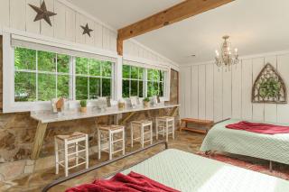 Historic Cragsmere Cabin with Bluff Views - Mentone - 5