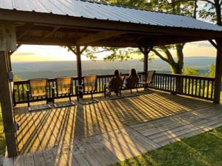 Historic Cragsmere Cabin with Bluff Views - Mentone - 1