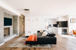 Deluxe Larimer Square Retreat - Walk Everywhere! - 9