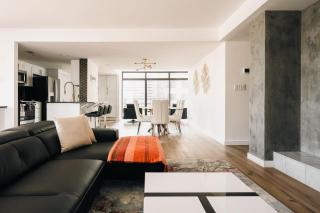 Deluxe Larimer Square Retreat - Walk Everywhere! - 1