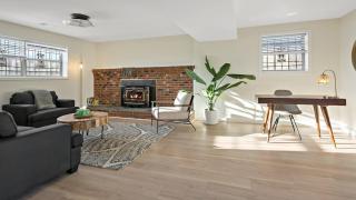 Warm and Bright Home, Metro 1 Min Walk - Capitol Heights - 2