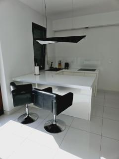 Biały Apartament Szyperska 23 z przestronnym tarasem - Poznań - 0
