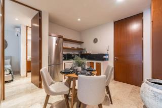 Lux 2BR Suite with Jungle Views, Pool, Gym at NHOA Tulum - 4