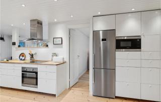 Four-Bedroom Holiday Home In Grasted - Græsted - 4