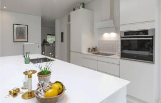 Five-Bedroom Holiday Home In Rorvig - Rørvig - 5