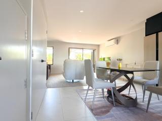 Graceful Stay 3BR beside UC - 4