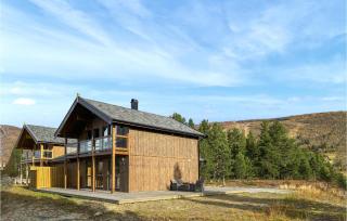4 Bedroom Nice Home In Bjorli - Bjorli - 1