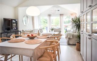 Cozy Home In Yngsjö With Kitchen - 8