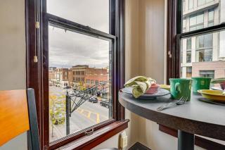 Walk to Convention Center, Secured Apt in Columbus - 5