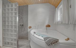 Amazing Home In Skjern With Kitchen - Skjern - 2