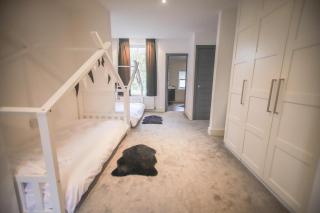 The Secret Garden - Cheadle - 9