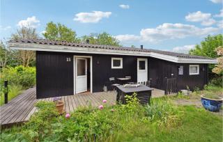 Beautiful Home In Karrebæksminde - 2
